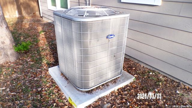 1003 E Randall, Beeville, TX 78102