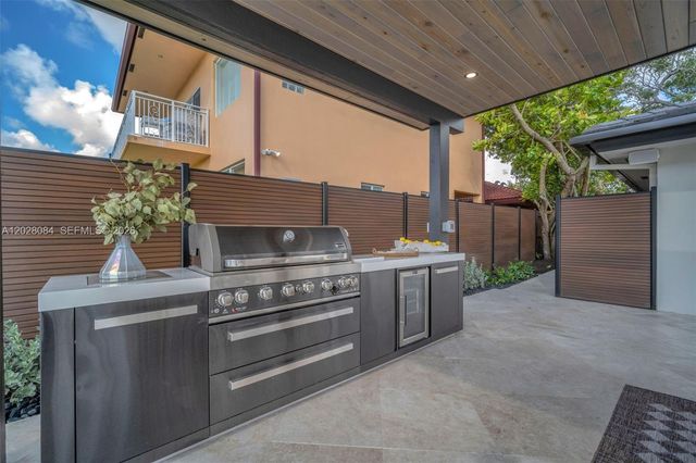 4220 Casper Court, Hollywood, FL 33021