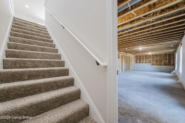 480 Cecil Ave, Cecilia, KY 42724