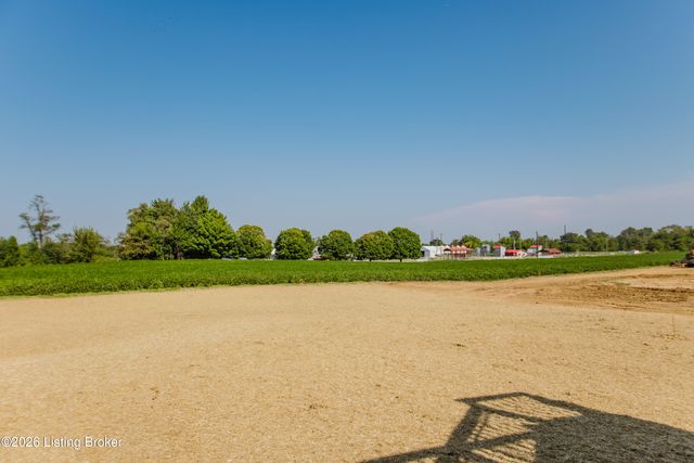 480 Cecil Ave, Cecilia, KY 42724