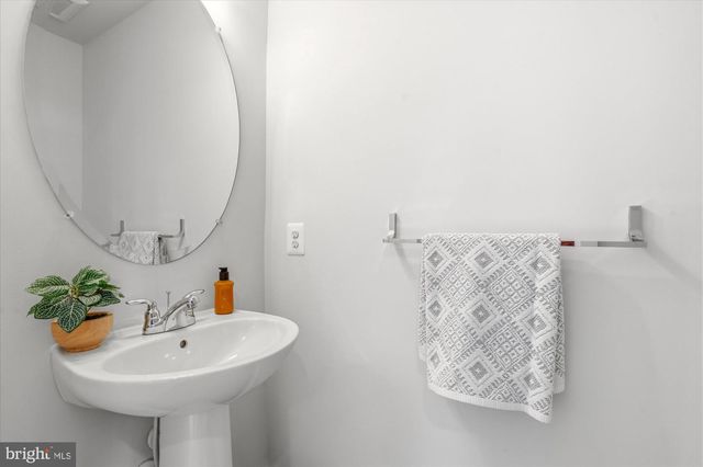 3324 7TH ST NE, Washington, DC 20017