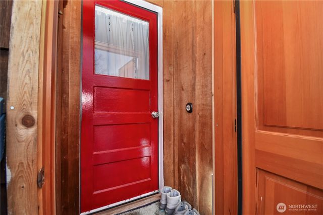 41557 Cape Horn Drive, Concrete, WA 98237