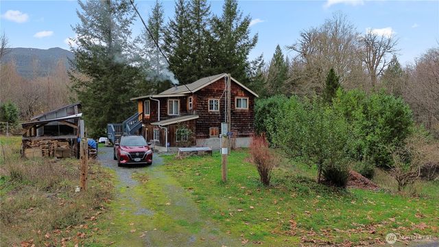 41557 Cape Horn Drive, Concrete, WA 98237