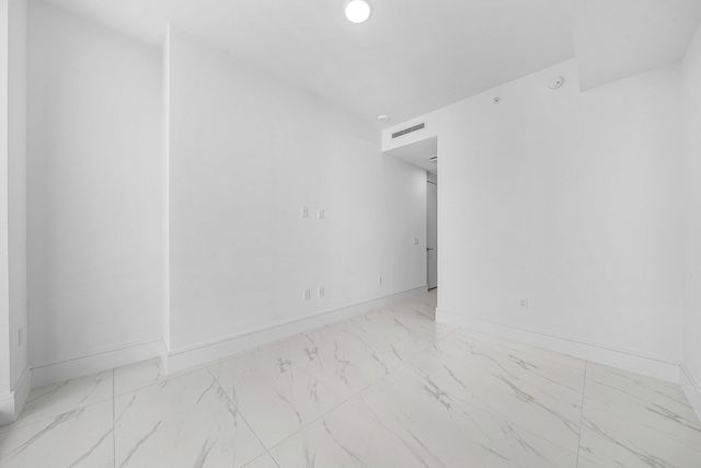 220 Lake Shore Drive 2202, Lake Park, FL 33403