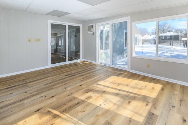 10935 S Thomas Avenue S, Bloomington, MN 55431