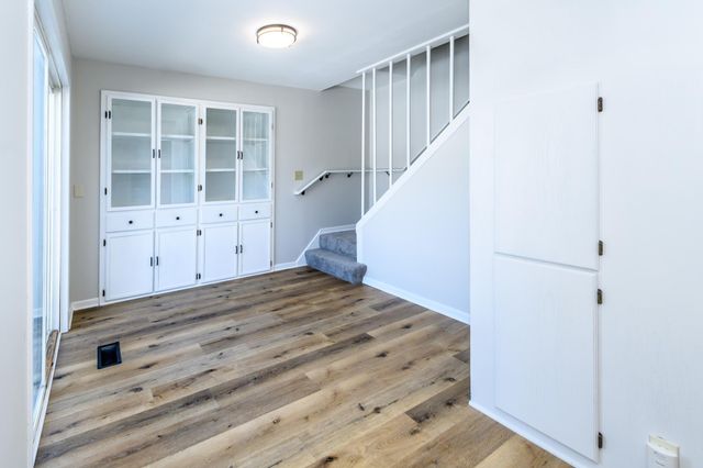 10935 S Thomas Avenue S, Bloomington, MN 55431