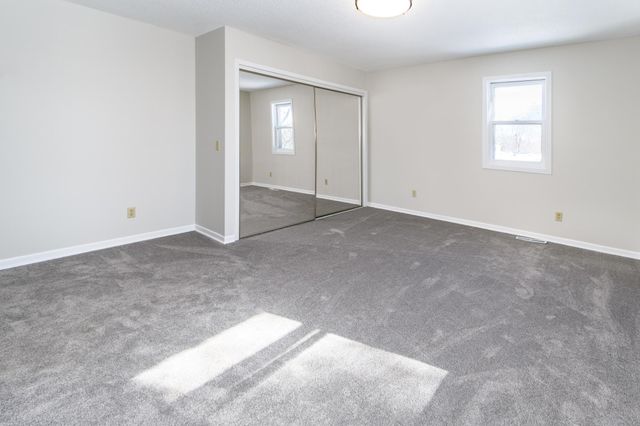 10935 S Thomas Avenue S, Bloomington, MN 55431