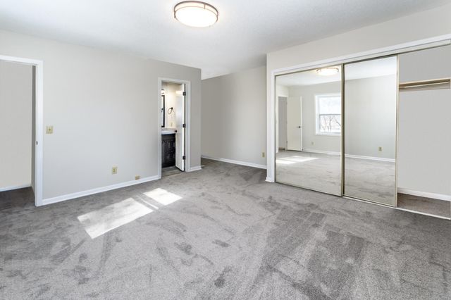 10935 S Thomas Avenue S, Bloomington, MN 55431