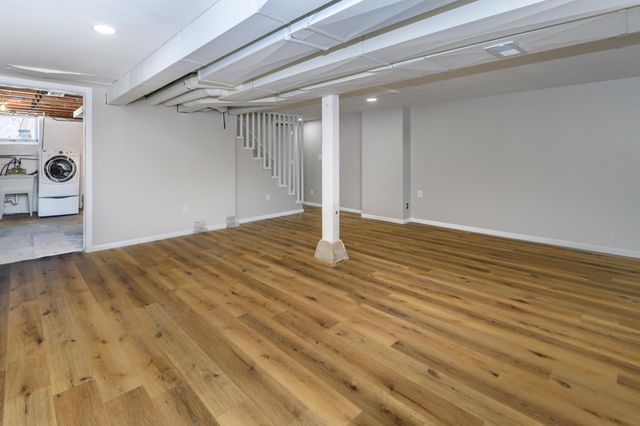 10935 S Thomas Avenue S, Bloomington, MN 55431