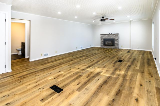 10935 S Thomas Avenue S, Bloomington, MN 55431