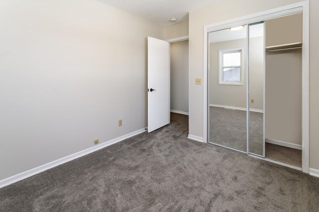 10935 S Thomas Avenue S, Bloomington, MN 55431