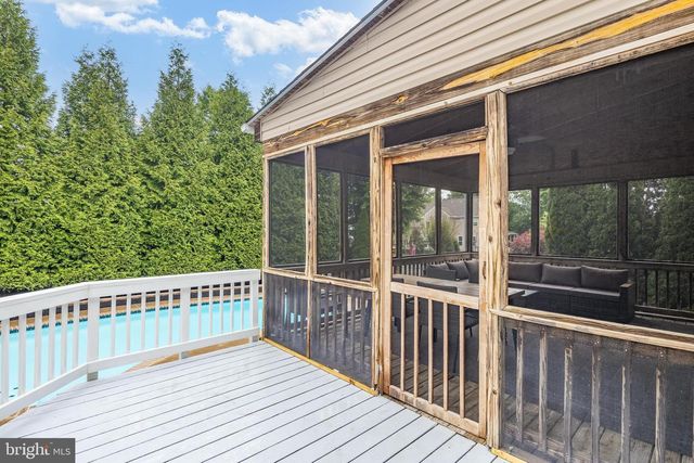 242 FOX CHASE ST, Warrenton, VA 20186