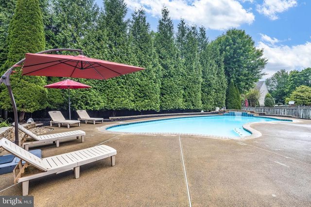 242 FOX CHASE ST, Warrenton, VA 20186