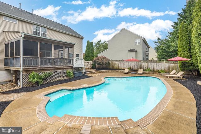242 FOX CHASE ST, Warrenton, VA 20186