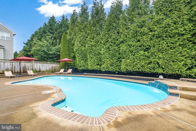 242 FOX CHASE ST, Warrenton, VA 20186