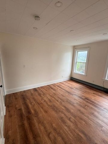 242 Pine St. 2, Gardner, MA 01440