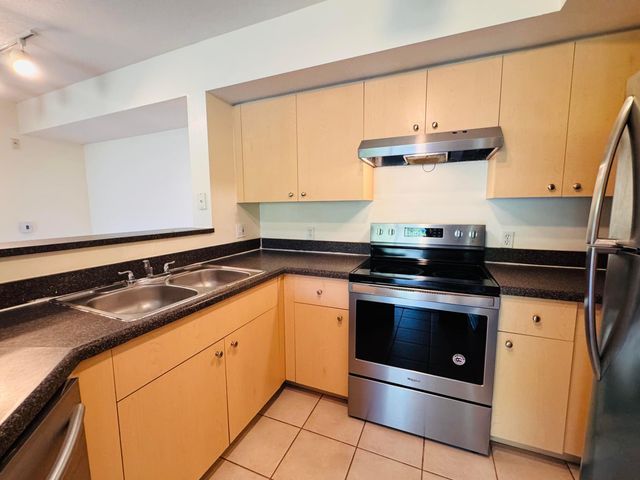 4171 San Marino Boulevard 108, West Palm Beach, FL 33409