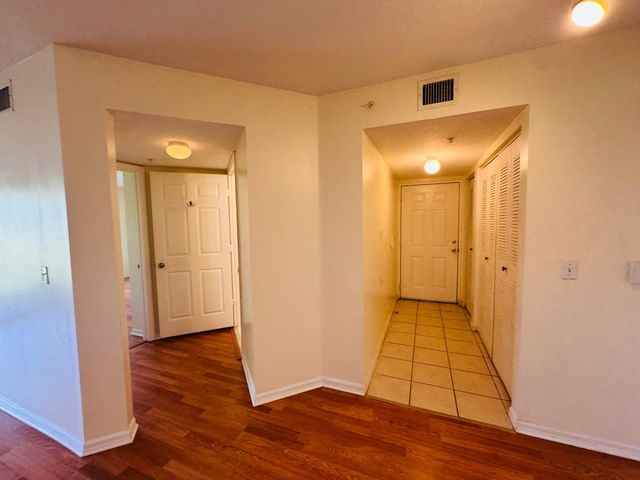 4171 San Marino Boulevard 108, West Palm Beach, FL 33409