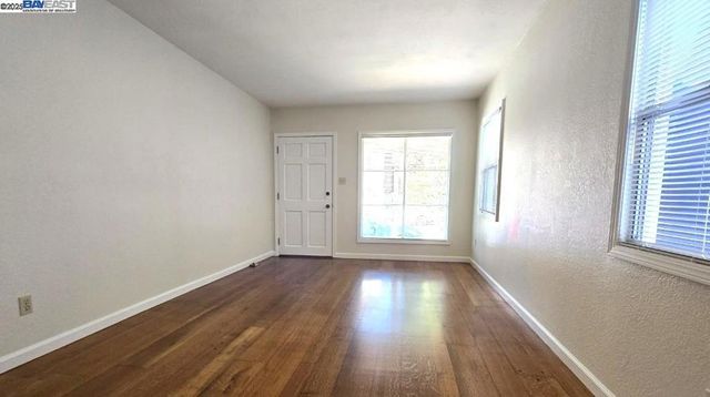 702 Solano Ave, Albany, CA 94706