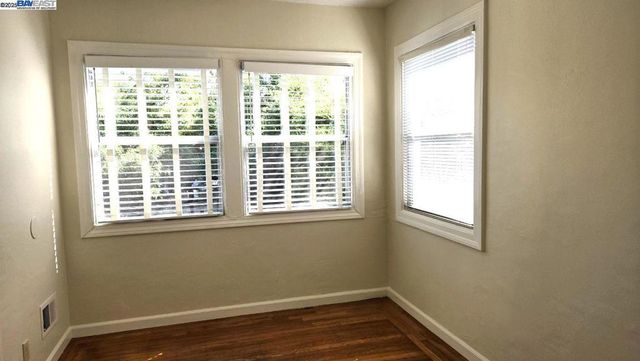 702 Solano Ave, Albany, CA 94706