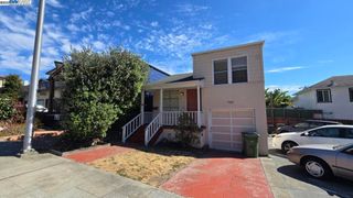 702 Solano Ave, Albany, CA 94706