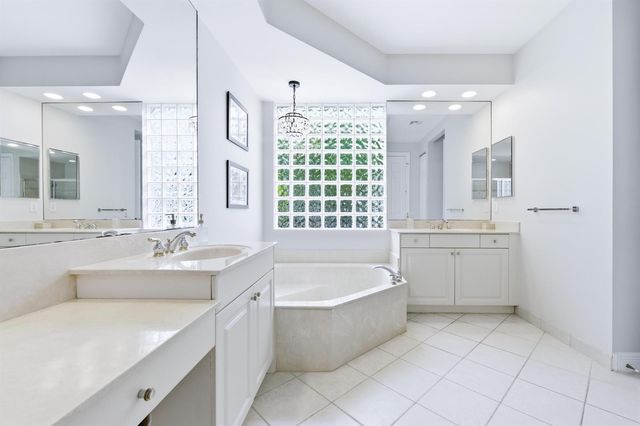 19123 Two River Lane, Boca Raton, FL 33498