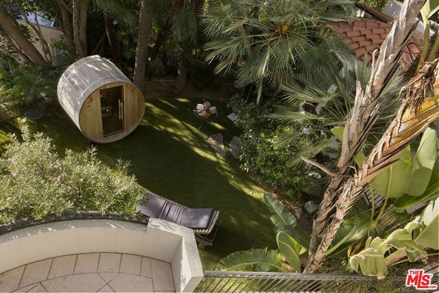 1427 N Kings Road, West Hollywood, CA 90069