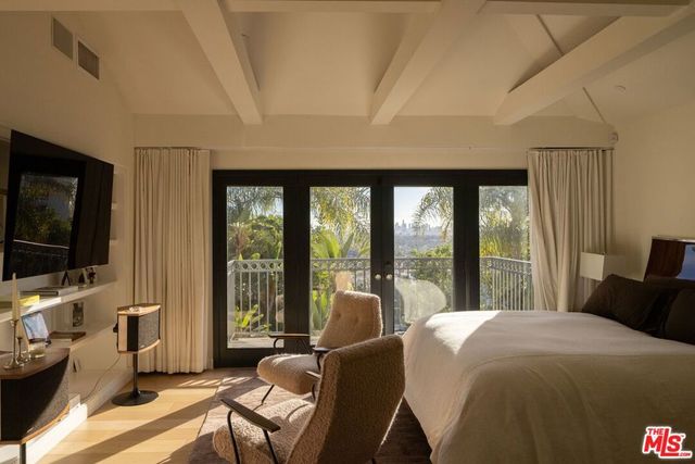 1427 N Kings Road, West Hollywood, CA 90069