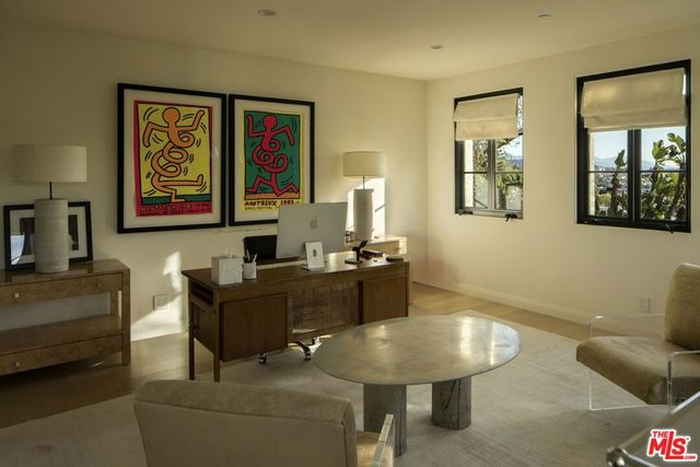 1427 N Kings Road, West Hollywood, CA 90069