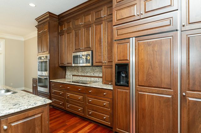 848 Fox Valley Place SW, Rochester, MN 55902