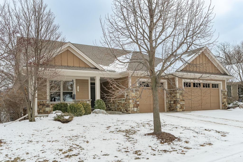 848 Fox Valley Place SW, Rochester, MN 55902