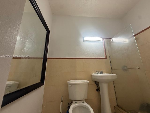 14800 NW 2nd Avenue B, Miami, FL 33168