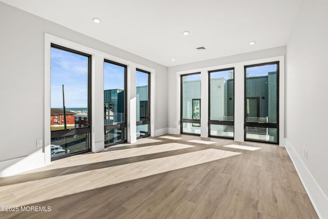 218 3rd Avenue 306, Asbury Park, NJ 07712