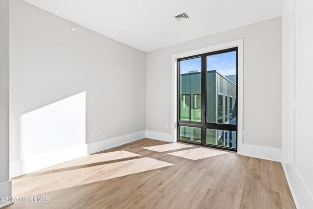 218 3rd Avenue 306, Asbury Park, NJ 07712