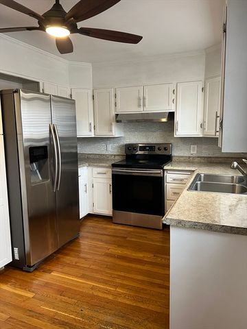 25 Franklin Street 25, Peabody, MA 01960