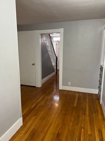 25 Franklin Street 25, Peabody, MA 01960