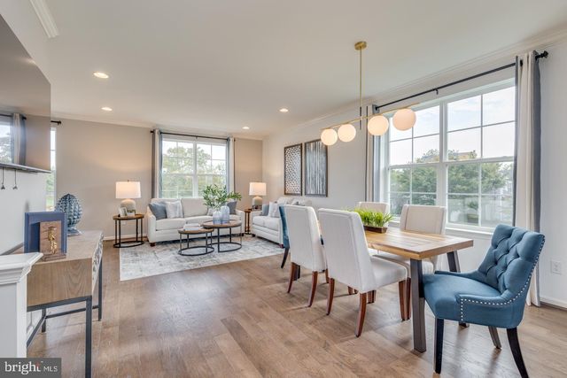12 RAVELLO CT, Berlin, NJ 08009