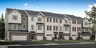 12 RAVELLO CT, Berlin, NJ 08009