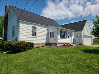 819 Allegheny Ave, Shenango Twp, PA 16101