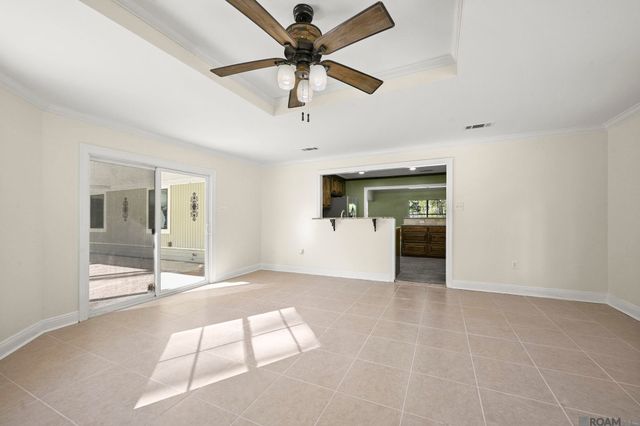 28766 Magnolia Dr, Walker, LA 70785