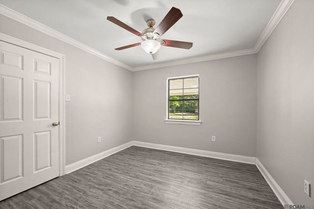 28766 Magnolia Dr, Walker, LA 70785