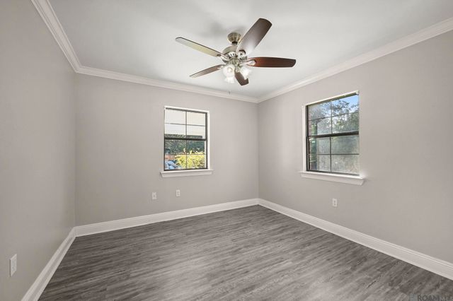 28766 Magnolia Dr, Walker, LA 70785