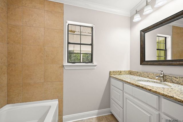 28766 Magnolia Dr, Walker, LA 70785