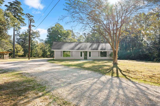 28766 Magnolia Dr, Walker, LA 70785
