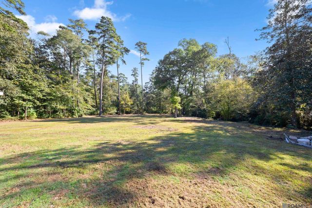 28766 Magnolia Dr, Walker, LA 70785