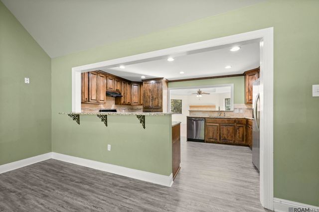 28766 Magnolia Dr, Walker, LA 70785