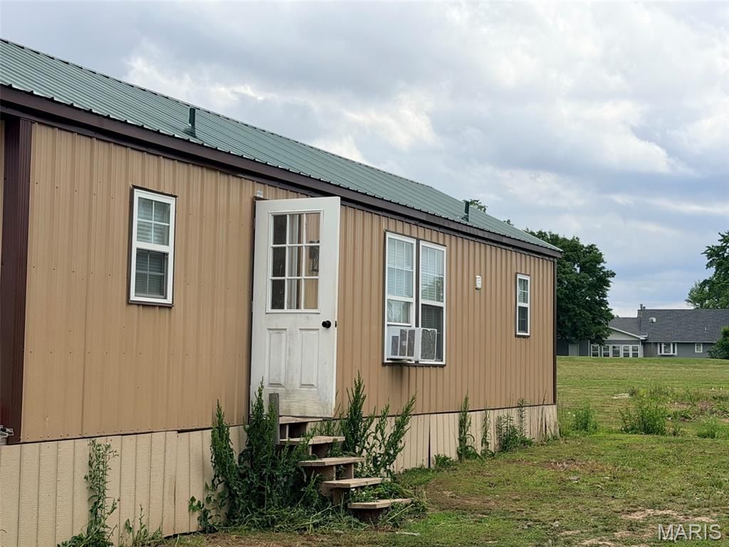 55224 Buffalo Lane, New London, MO 63459