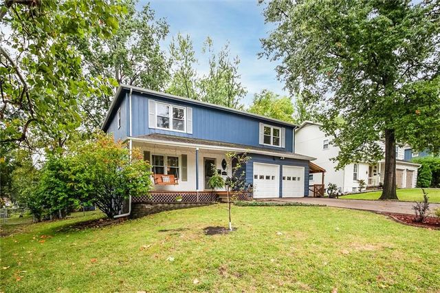 9303 Grant Drive, Overland Park, KS 66212