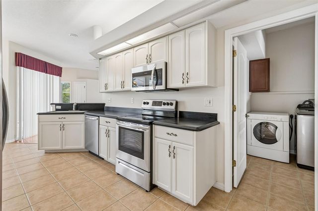 1531 CANOE DRIVE, Lutz, FL 33559