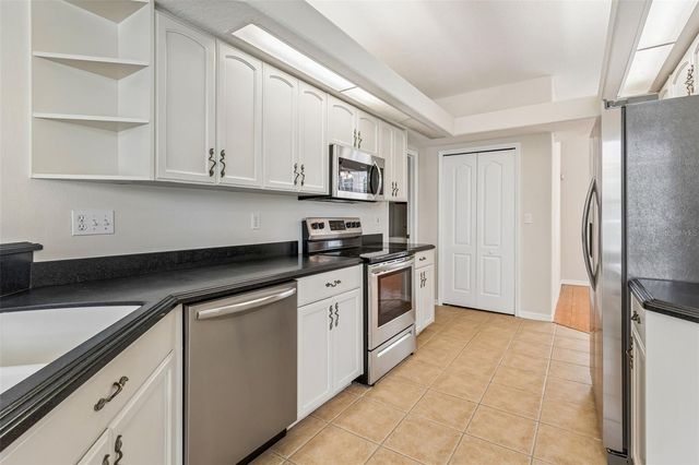 1531 CANOE DRIVE, Lutz, FL 33559